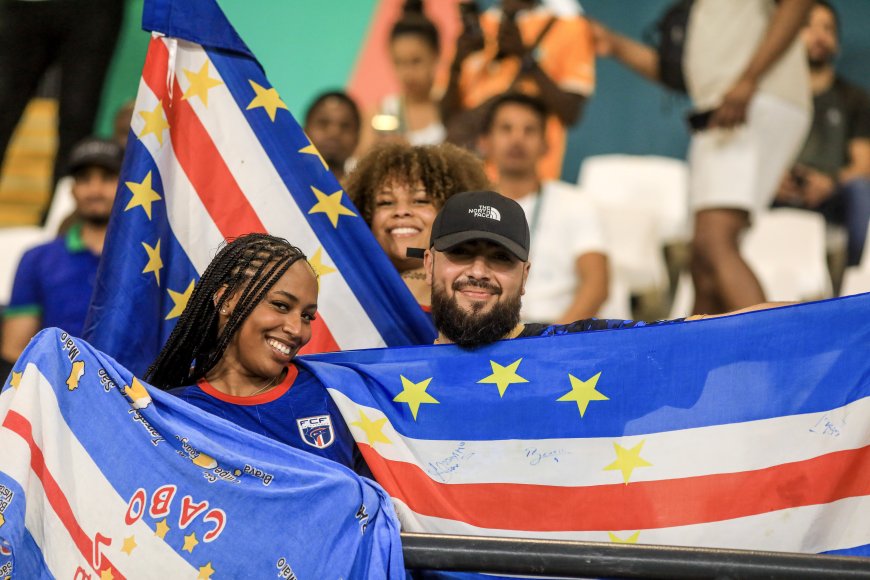 BLUE SHARKS WA CAPE VERDE WATAWEKA HISTORIA?